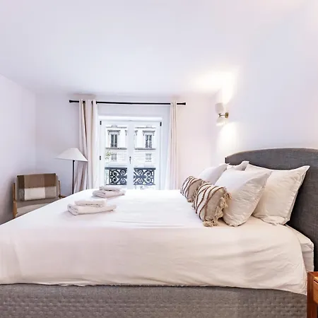 Apartamento Brand New 3 Bedrooms Facing Madeleine St Honore Paris