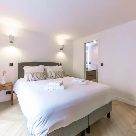 Brand New 3 Bedrooms Facing Madeleine/st Honore Appartamento