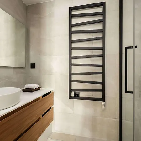 Brand New 3 Bedrooms Facing Madeleine St Honoré