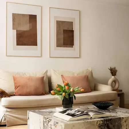 Brand New 3 Bedrooms Facing Madeleine St Honoré Apartment