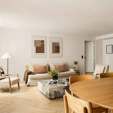 Apartment Brand New 3 Bedrooms Facing Madeleine St Honoré