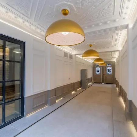 Brand New 3 Bedrooms Facing Madeleine St Honoré Apartment