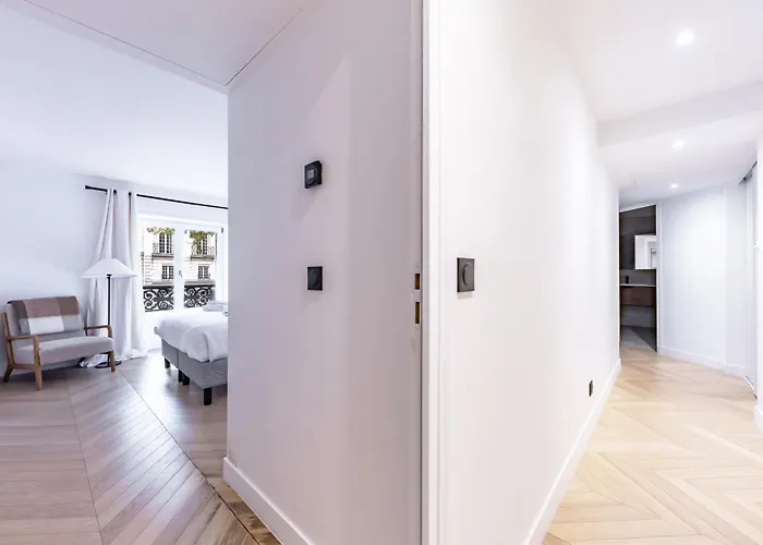 Brand New 3 Bedrooms Facing Madeleine St Honore Apartamento