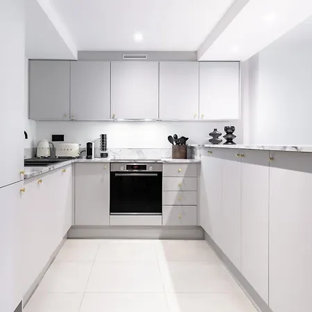 Brand New 3 Bedrooms Facing Madeleine St Honore *